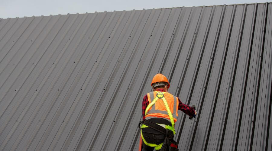 Expert top industrial roofings services in Oakland, MI